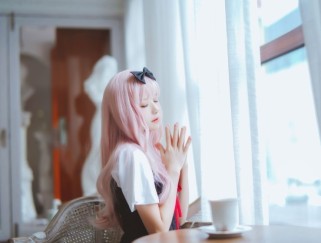 桜桃喵《藤原千花》——甜美与俏皮的完美融合